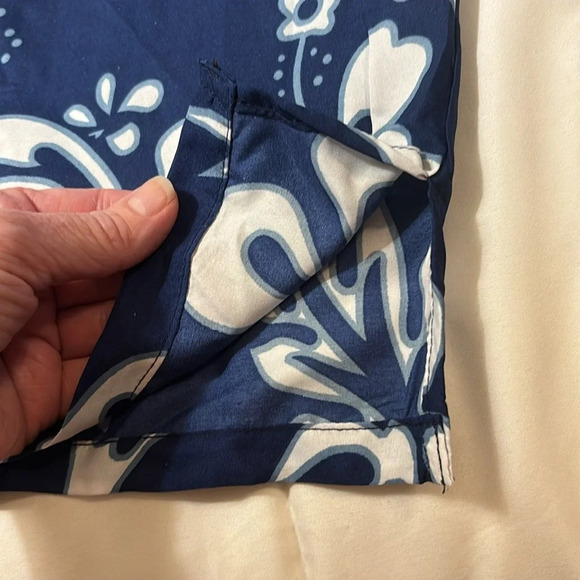 VHO Men’s Blue and White Hibiscus Hawaiian Shirt size 6X - Picture 7 of 10